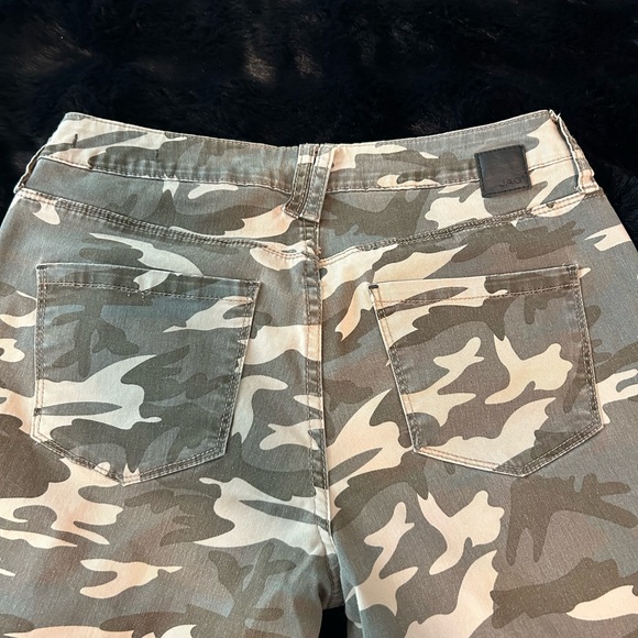 Jag Jeans Camouflage Pants - Picture 5 of 9
